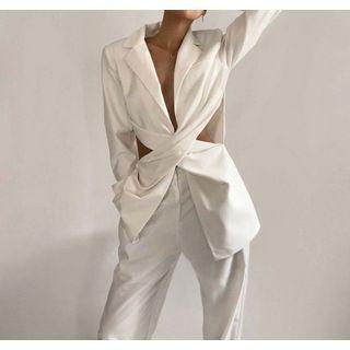 Cut-out Twisted Blazer