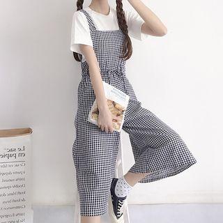 Short-sleeve T-shirt / Capri Jumper Pants