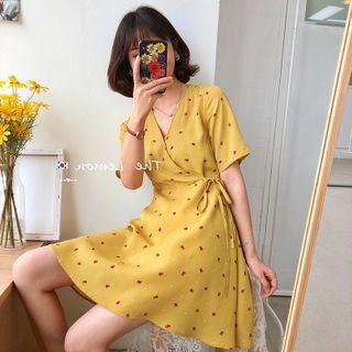 V-neck Floral Tie-waist Mini A-line Dress