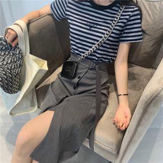 Lettering Striped Short-sleeve Slim-fit T-shirt / High-waist Skirt