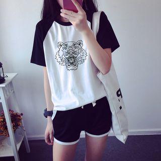 Set: Short-sleeve Tiger Print T-shirt + Shorts