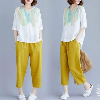 Set: V-neck Printed Elbow-sleeve T-shirt + Cropped Pants