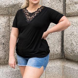 Plus-size Short-sleeve Lace Trim T-shirt