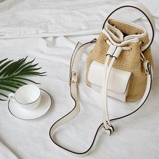 Flap-pocket Straw Bucket Bag