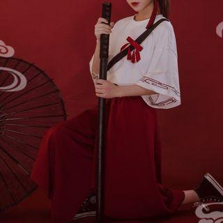 3/4-sleeve T-shirt / Midi A-line Skirt
