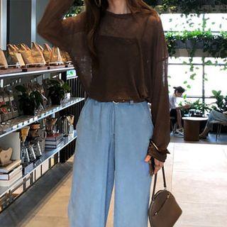 Long-sleeve Knit Top / Wide Leg Jeans