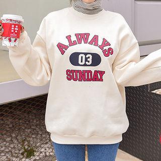 Turtle-neck Layered Printed Pullover