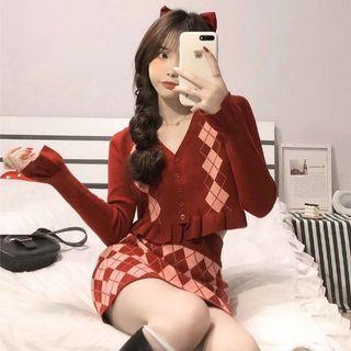Argyle Cropped Cardigan / Knit Mini Skirt