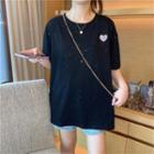 Short Sleeve Heart Embroidered Sequined T-shirt
