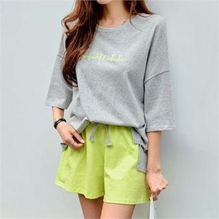 Set: Letter Embroidered T-shirt + Sweat Shorts