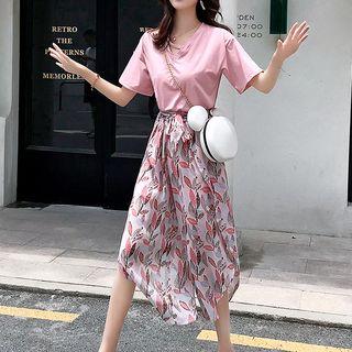 Set: Short-sleeve T-shirt + Floral Crop Wide Leg Pants
