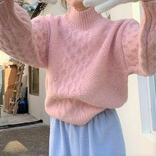 Mock-neck Cable Knit Sweater / Sweatpants