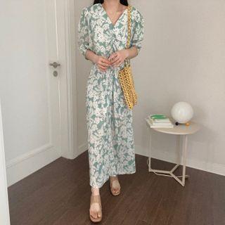 Short-sleeve V-neck Floral Shirred Dress