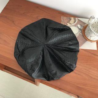 Faux Crocodile Skin Beret Black - One Size: 56-58cm