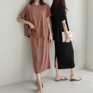 Set: Round-neck Plain T-shirt + Band-waist Midi Skirt