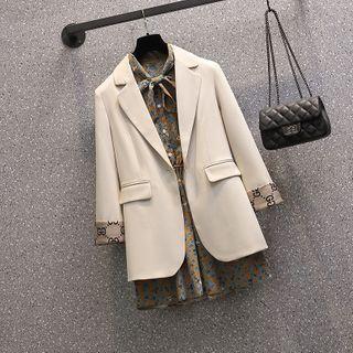 Plain Coat / Floral Print Shirt