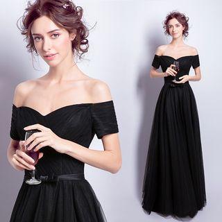 Sweetheart-neckline Evening Gown