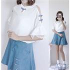 Short-sleeve T-shirt / Denim A-line Skirt