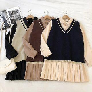 Single-breasted Corduroy Pleated Dress / V-neck Knit Vest