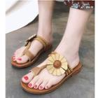 Floral Loop-toe Flat Sandals