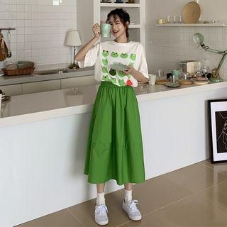 Frog Print Short-sleeve T-shirt / High Waist Midi A-line Skirt
