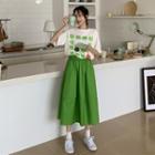 Frog Print Short-sleeve T-shirt / High Waist Midi A-line Skirt