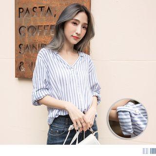 Striped 3/4-sleeve V-neck Top