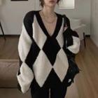 V-neck Argyle Sweater Argyle - Black & White - One Size