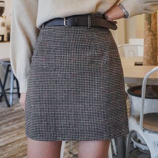 Houndstooth Mini Skirt With Belt