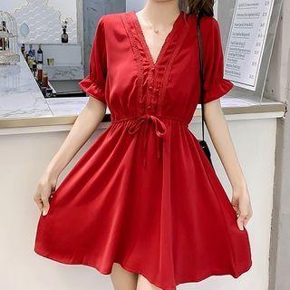 Short-sleeve V-neck Tie-waist Mini A-line Dress