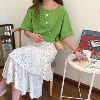 Elbow-sleeve T-shirt / Midi Dotted Layered Skirt