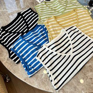 Sleeveless V-neck Striped Knit Top