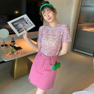 Short-sleeve Lace Panel Floral T-shirt