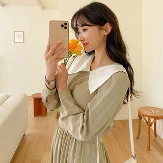 Contrast-collar Shirred Long Dress
