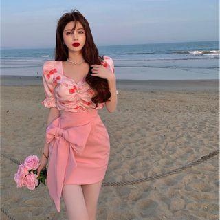 Short-sleeve Floral Print Blouse / Bow Mini Skirt