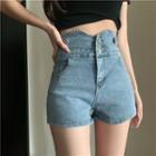 Short-sleeve Cropped T-shirt / Denim Shorts
