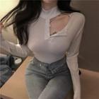 Long-sleeve Mock-neck Buttoned Top