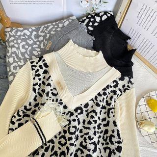 Lace-cuff Mock Two-piece Printed Knit Top
