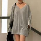 Long-sleeve V-neck Open Back T-shirt Gray - One Size
