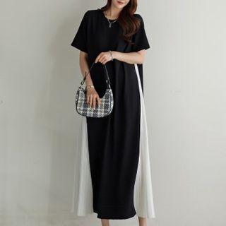 Contrast Pleated-panel Maxi Dress