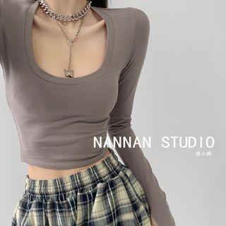 U-neck Skinny Crop T-shirt In 7 Colors