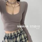 U-neck Skinny Crop T-shirt In 7 Colors