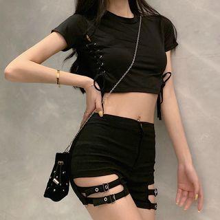 Short-sleeve Lace-up Top / Shorts