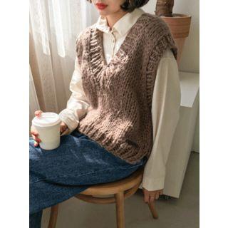 V-neck Sleeveless Chunky-knit Sweater