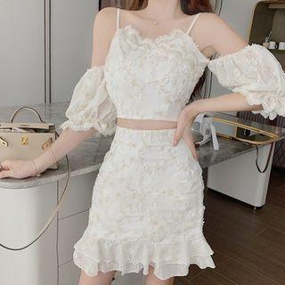 Off-shoulder Daisy Embroidered Top / Skirt