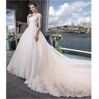 Flower Applique Short-sleeve Ball Wedding Dress