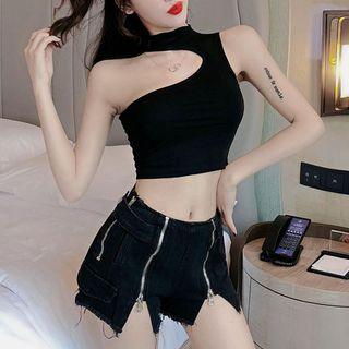 Mock-neck Cutout Tank Top / Zip Denim Hot Pants / Set