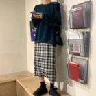 Sweatshirt / Plaid Midi Skirt