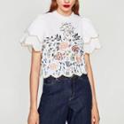 Short-sleeve Buttoned Back Embroidery Top