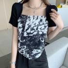 Short-sleeve Square-neck Printed Top